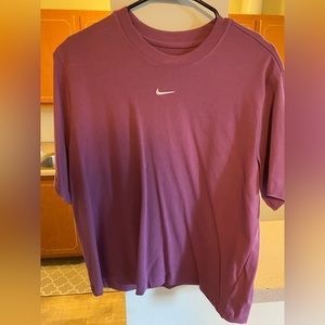 Women’s Loose Fit Nike Tee